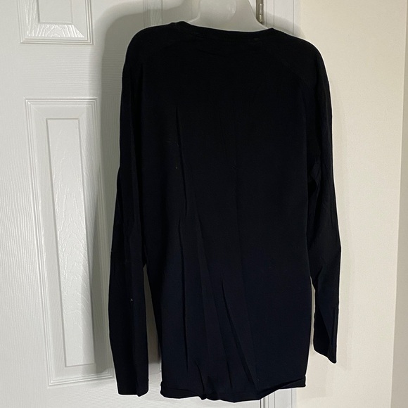 Kenneth Cole Black and Red Studio Works Long Sleeved Top. XL. - Picture 4 of 7